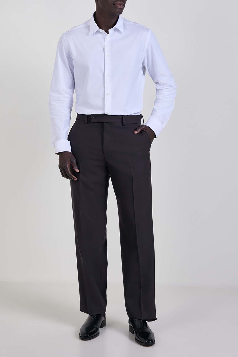 חולצה מכופתרת